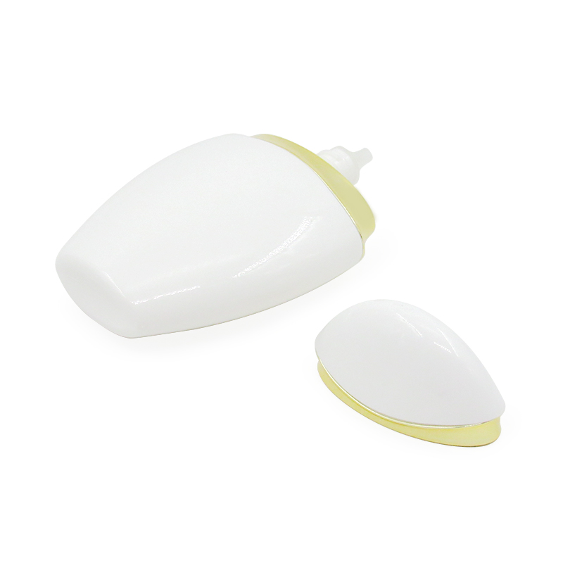 Private Label Cosmetic Lotion Bottle Empty Plastic 60ml White Sunscreen Squeeze Bottles