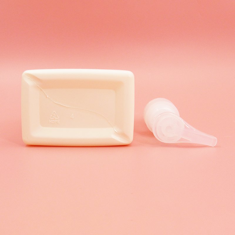Custom HDPE Plastic Bottle 300ml Empty square Shampoo Bottle Hand Sanitizer Bottle