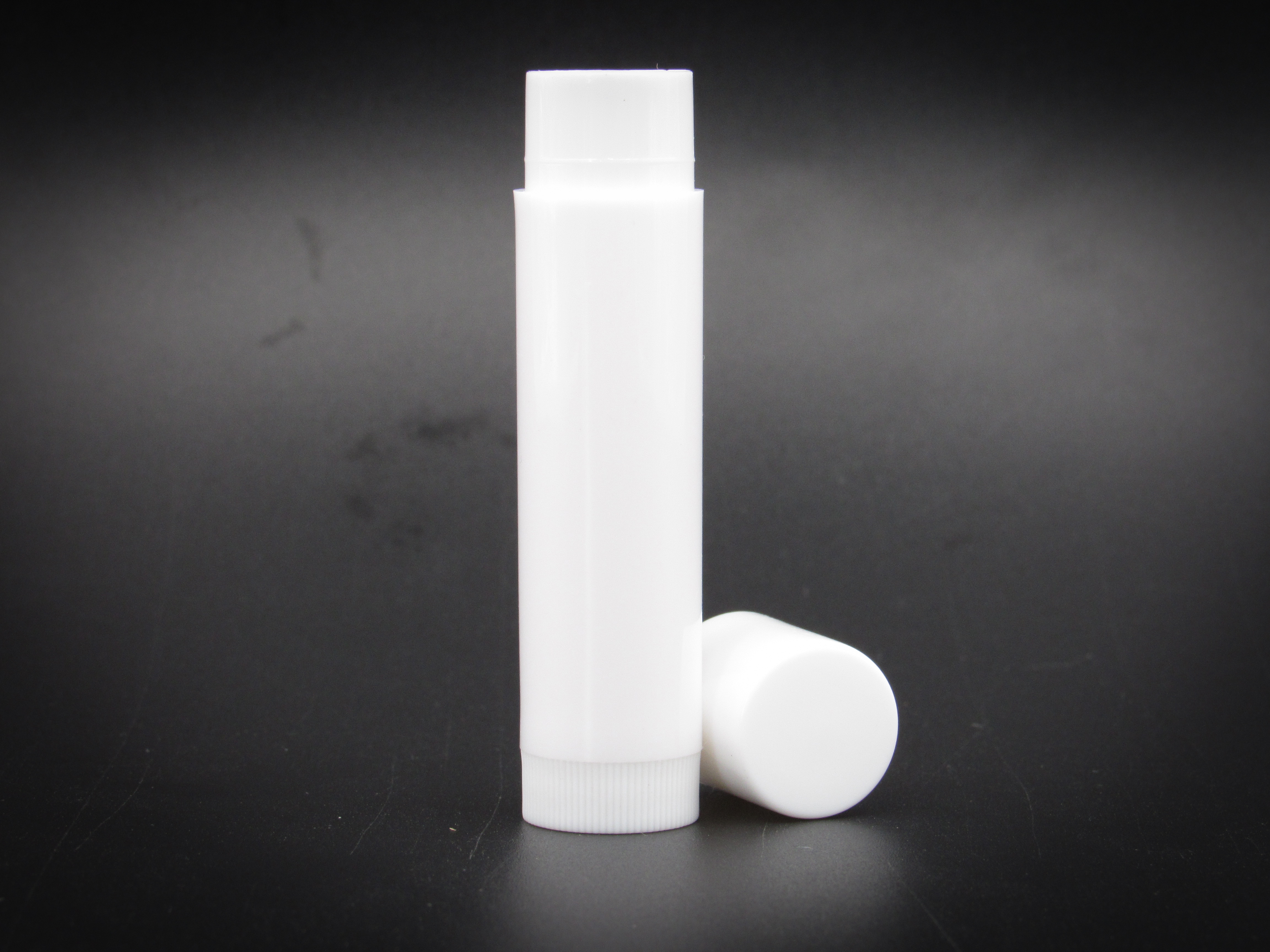 Custom makeup brand hot sale popular round shape lip blam tube