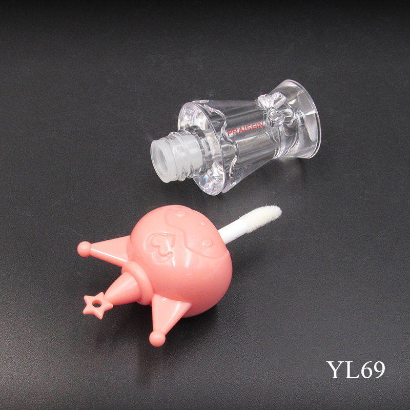 2ml Unique lip gloss tube with brush wholesale custom empty clear lip gloss tube manufacturer