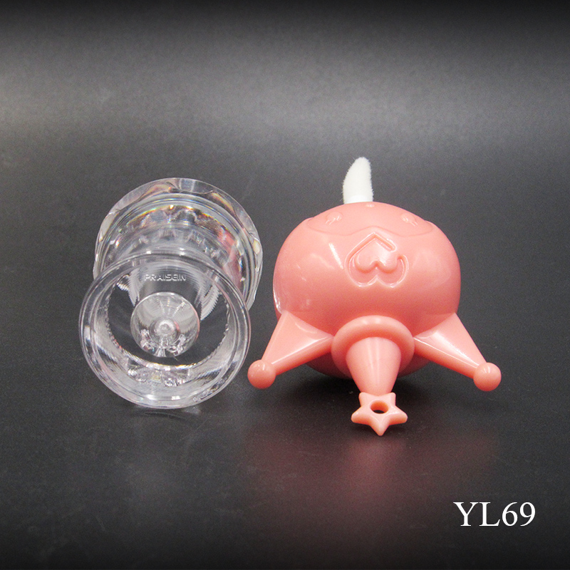 2ml Unique lip gloss tube with brush wholesale custom empty clear lip gloss tube manufacturer
